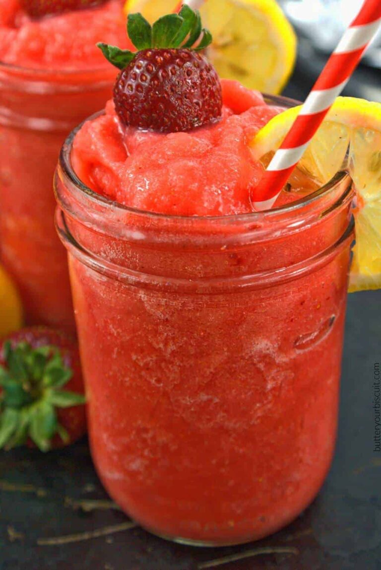 strawberry-lemonade-vodka-slush.jpg