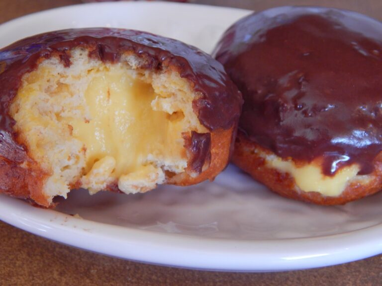 creamfilleddonuts.JPG