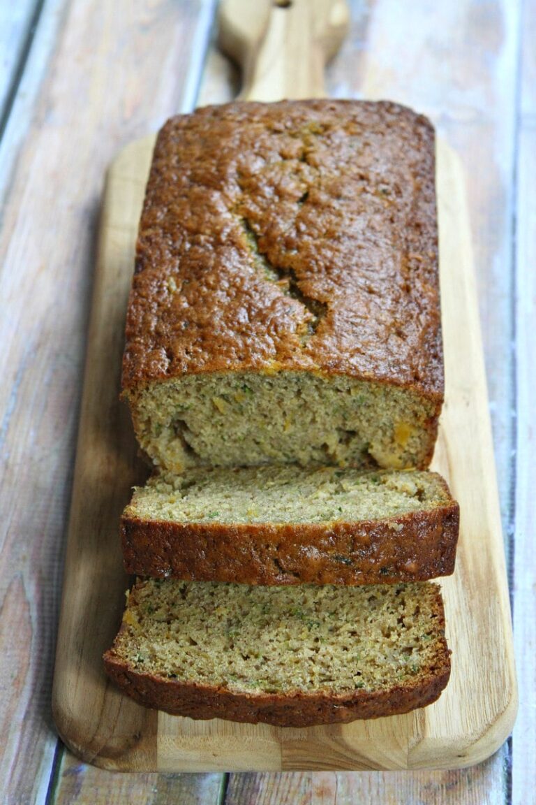 Pineapple-Zucchini-Bread-2.jpg