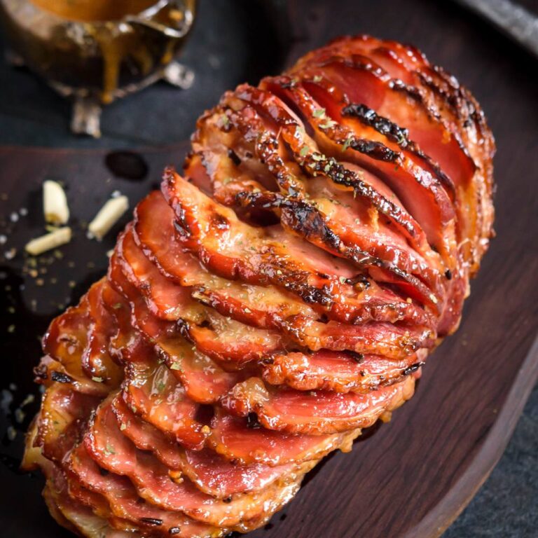 glazed-spiral-sliced-ham-recipe-480790_Final-5b9bcabe46e0fb00258fd06c.jpg