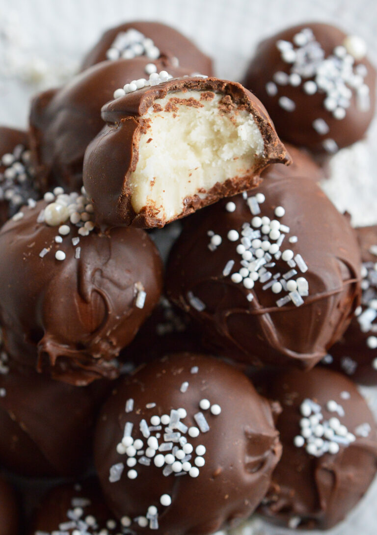 homemade-peppermint-patty-truffles-4.jpg