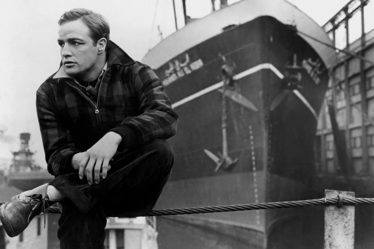 Marlon-Brando-as-Terry-Malloy-in-On-the-Waterfront-1954-1080p