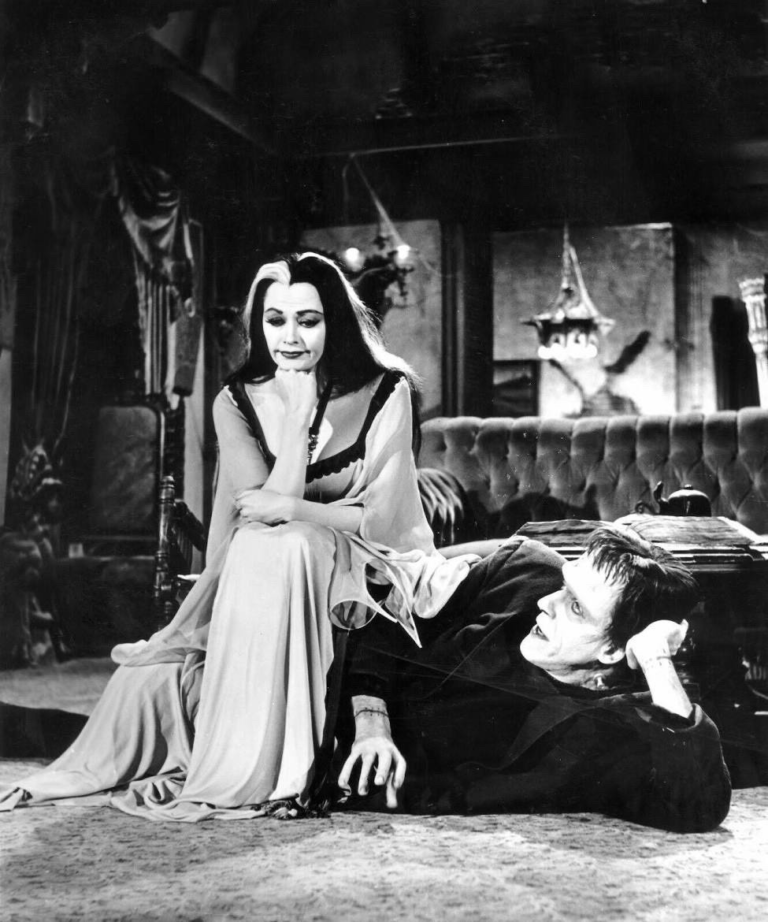 Fred-Gwynne-Yvonne-DeCarlo-as-Herman-and-Lily-Munster