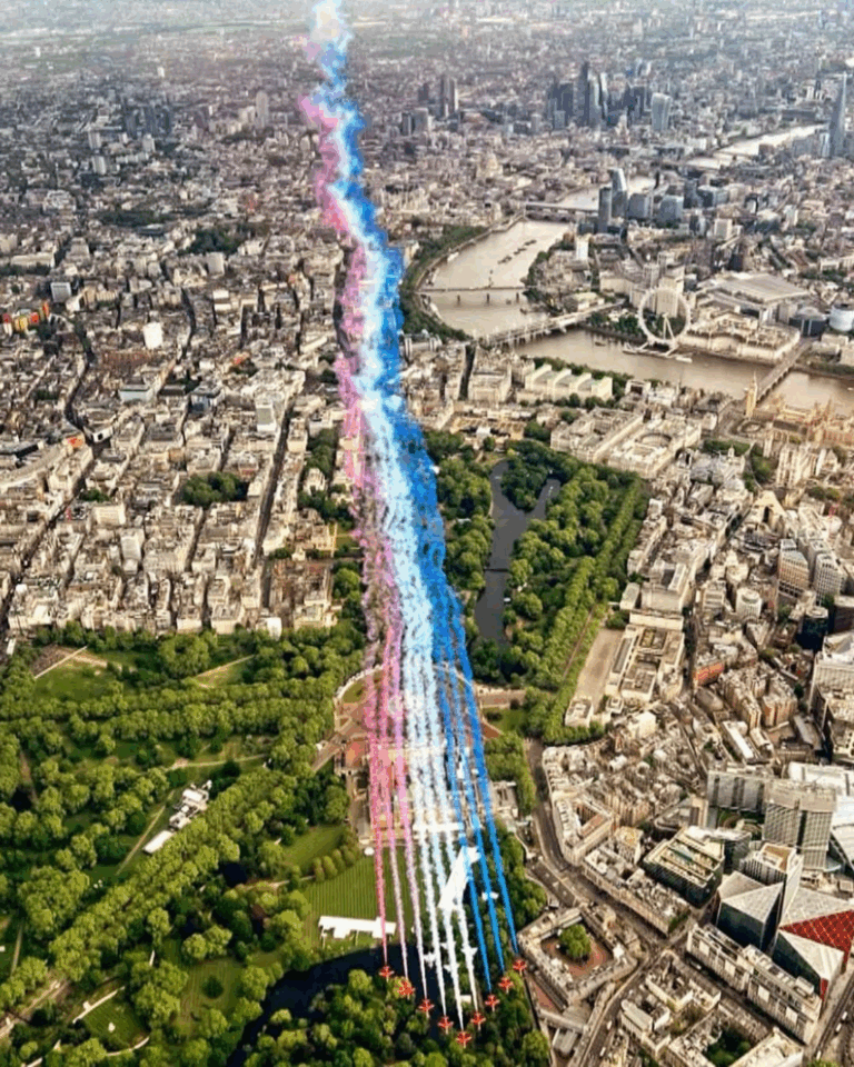 A-London-police-helicopter-caught-this-image-of-the-Red-Arrows-on-the-VE-Day-celebrations